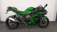 KAWASAKI NINJA H2 SX SE ** MOT DEC 2026 - QUICKSHIFTER - HEATED GRIPS ** 