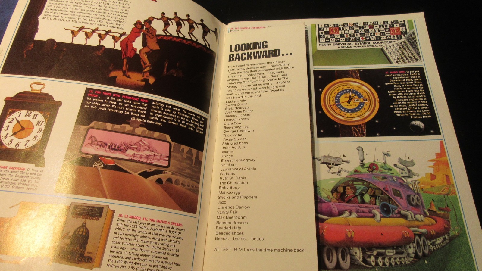 VINTAGE NEIMAN MARCUS CHRISTMAS CATALOG BOOK 1971 VERY GOOD CONDITION FROM STORE