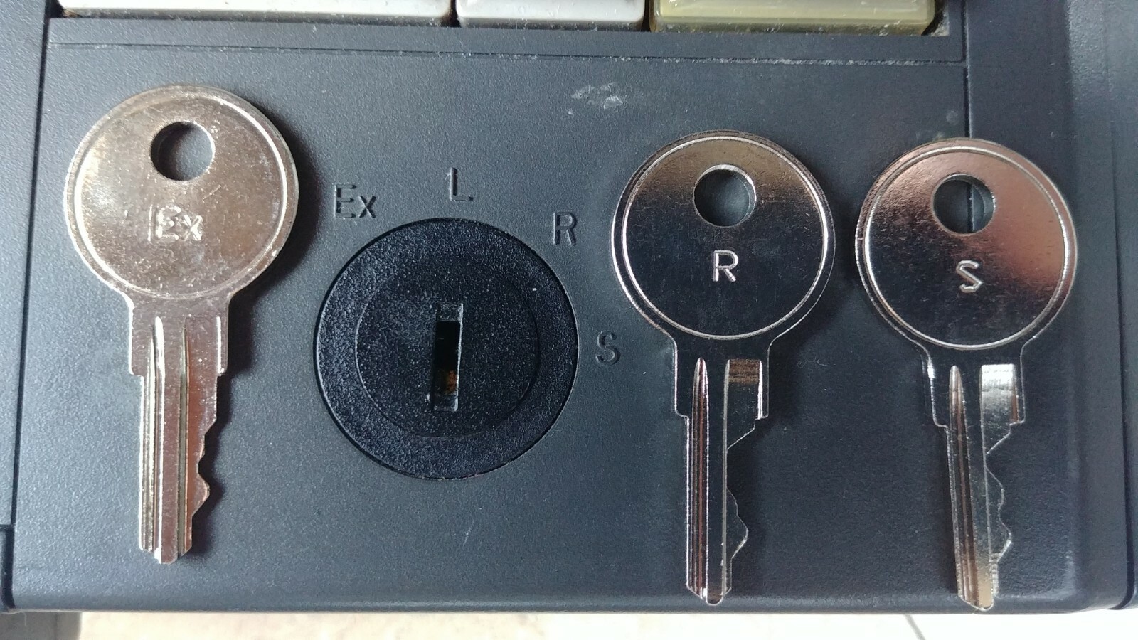 rik-key専用 Kawasaki Motorcycle Key KW18 Red ABK-1346 |ABKEYS