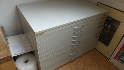 Planschrank gebraucht kaufen! Nur noch 2 St. bis -60% günstiger