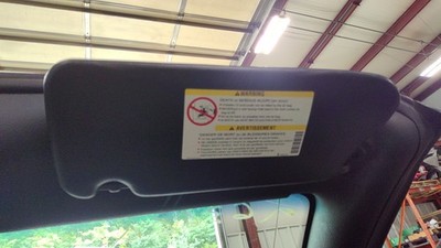 2003-2006 Chevrolet SSR RH Passenger Side Interior Sun Visor Black-192 Vinyl