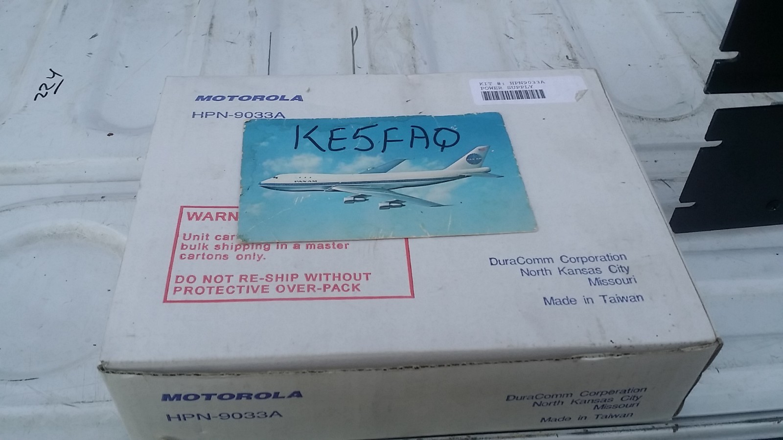 MOTOROLA MODEL HPN9033A MOBILE RADIO POWER SUPPLY OUTPUT 13.8 VDC,15 AMP