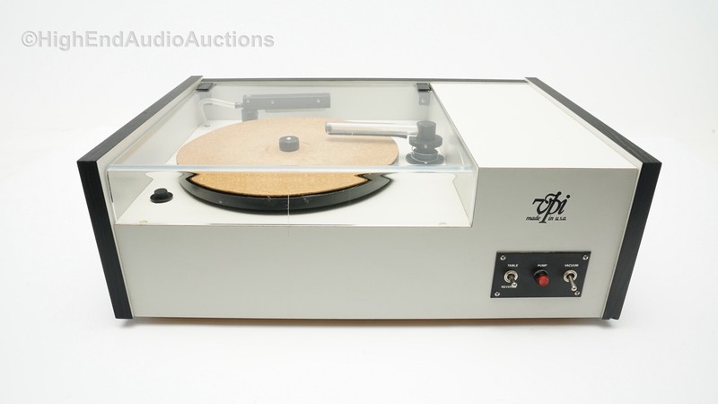 VPI HW-17 - Audiophile Grade Phonograph Record Cleaning Machine with Orig Manual