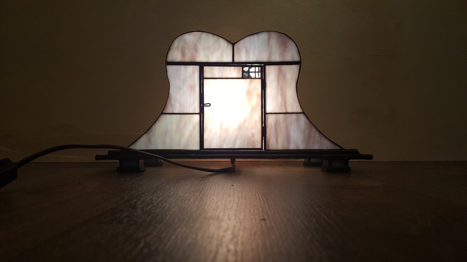 QVC Tiffany Style Decorative Stain Glass Gape Vine Leaf Clock Luminous Light