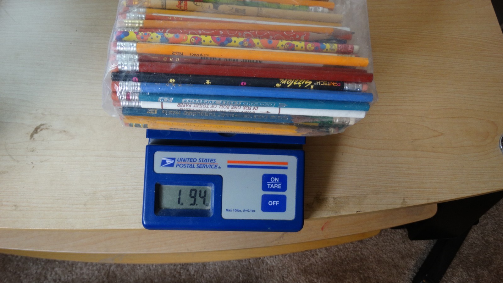 (B5) Large lot of slightly used/unused/unsharpened wood pencils 1-1/2 Pounds