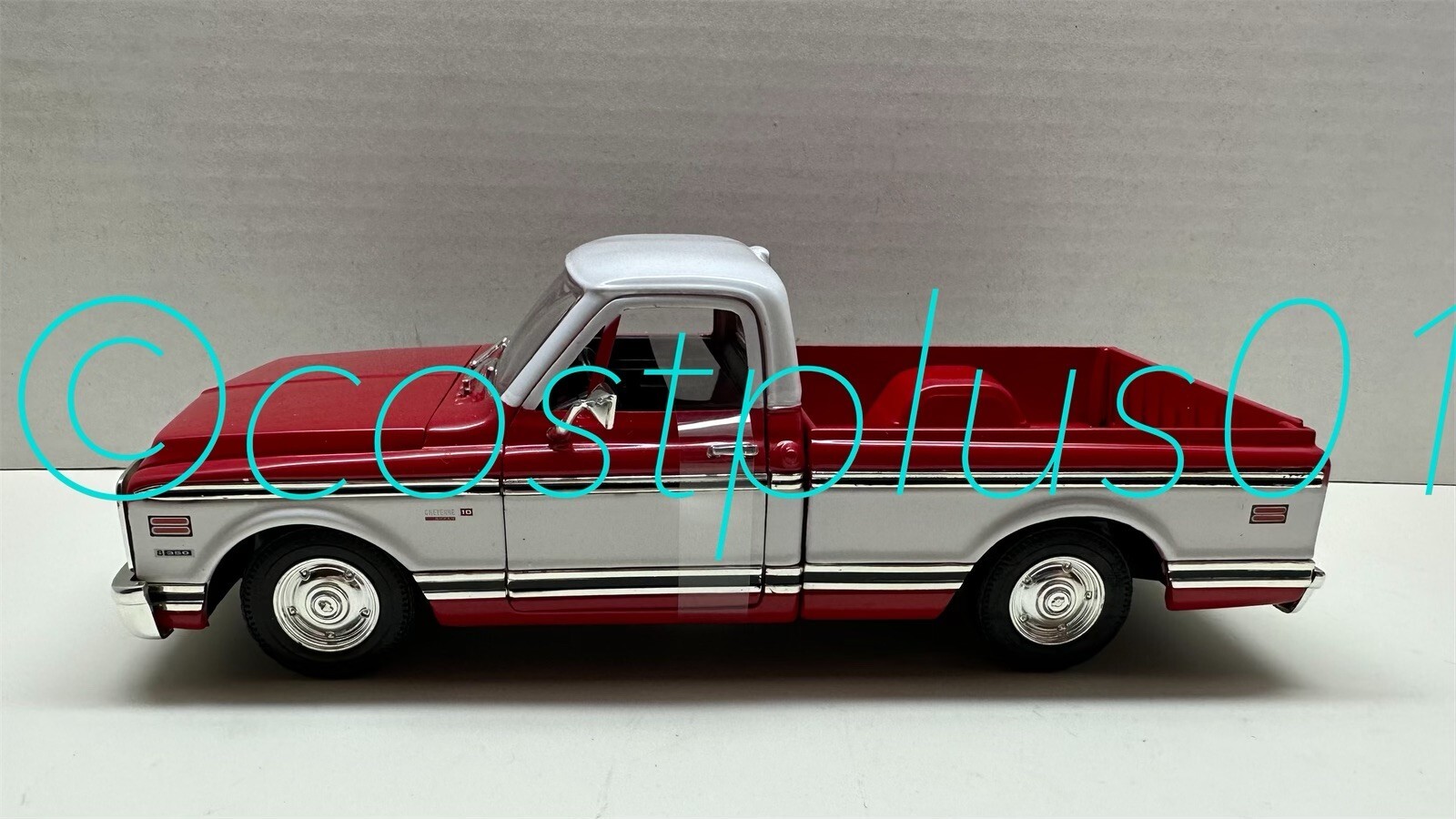 JADA SHOWROOM FLOOR 1972 CHEVY CHEYENNE PICKUP 1:24 RED OPEN