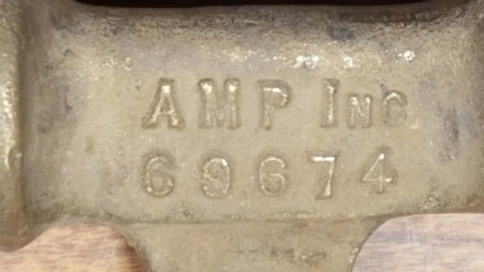 PARTS or REPAIR ***AMPACT*** AMP INC Model 69674 Hot Stick Hammer Attachment