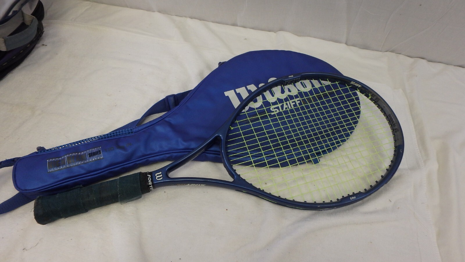 Wilson ウィルソン STAFF 6.5 si mid 93テニスラケット Wilson ウィルソン STAFF 6.5 si mid 93テニスラケット Wilson