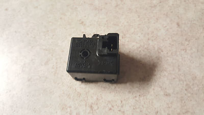 toyota 86652-51010 068900-3150 8665251010 0689003150 BUZZER