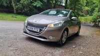 2014 Peugeot 208 1.4 HDi Allure 5dr HATCHBACK Diesel Manual
