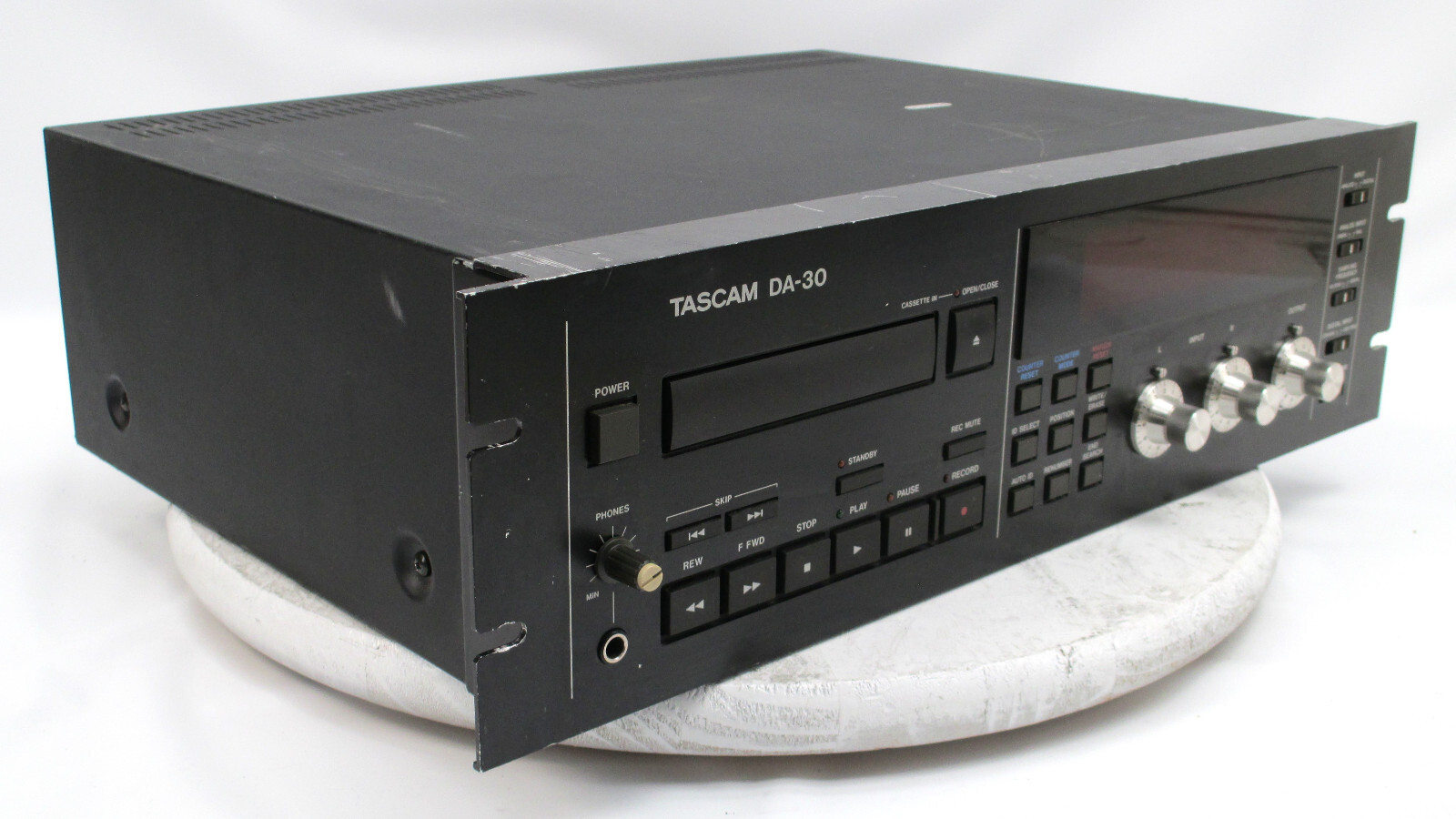 Tascam DA-30 Professional Digital Audio Tape Deck DAT Tascam DA-30 Professional Digital Audio Tape Deck DAT