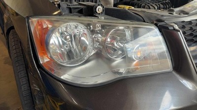 Used Right Headlamp fits: DODGE CARAVAN Right 11 12 13 14 15 16 17 18 19 20