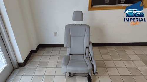 2017-2018 Toyota Highlander Rear 2 Row Right Passenger Seat Assembly OEM