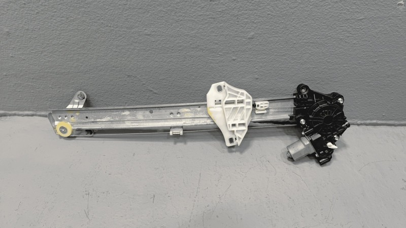 Used 2017-2022 Honda CR-V Rear Left Driver Side Door Window Regulator W/ Motor OEM