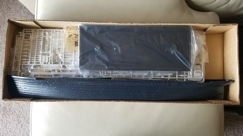 RMS Titanic 1/350 Scale Model Minicraft