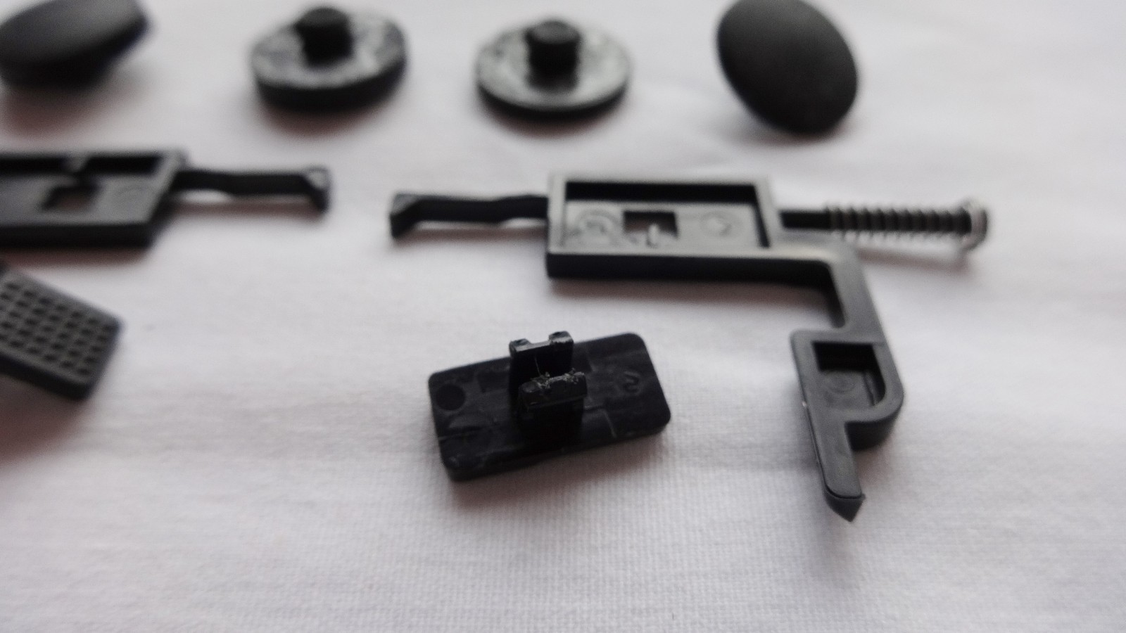 Dell Inspiron 15-3531 Bottom Base 0G1MP1 ODD Filler Blank 03K2PG Parts Bundle