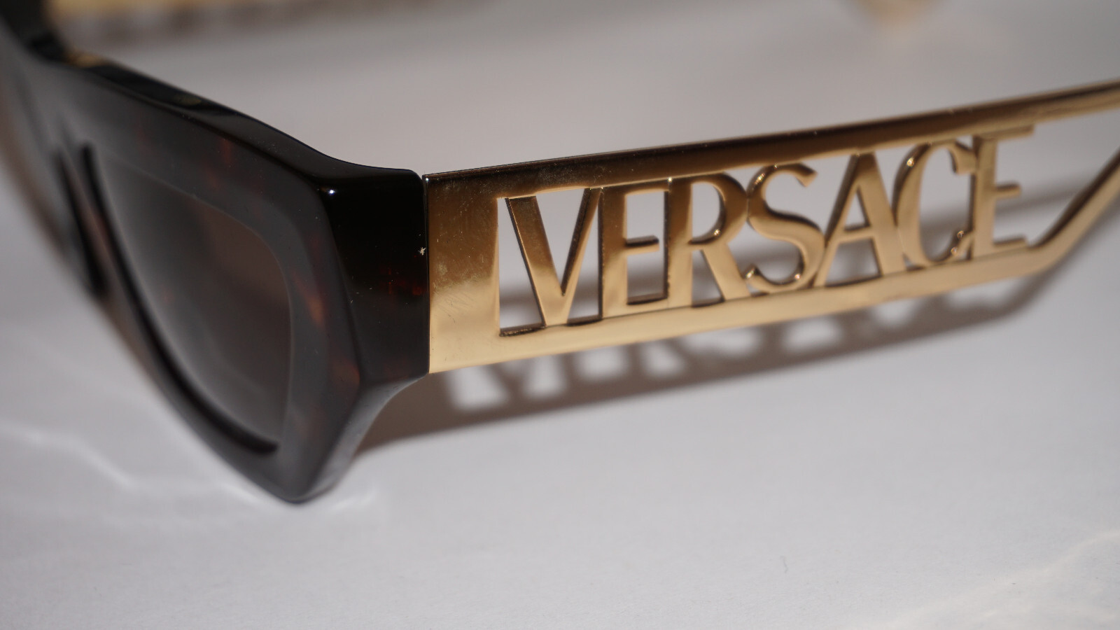 Pre-owned Versace Sunglasses Havana Gold Logo Brown Ve4432u 108/73 53 145