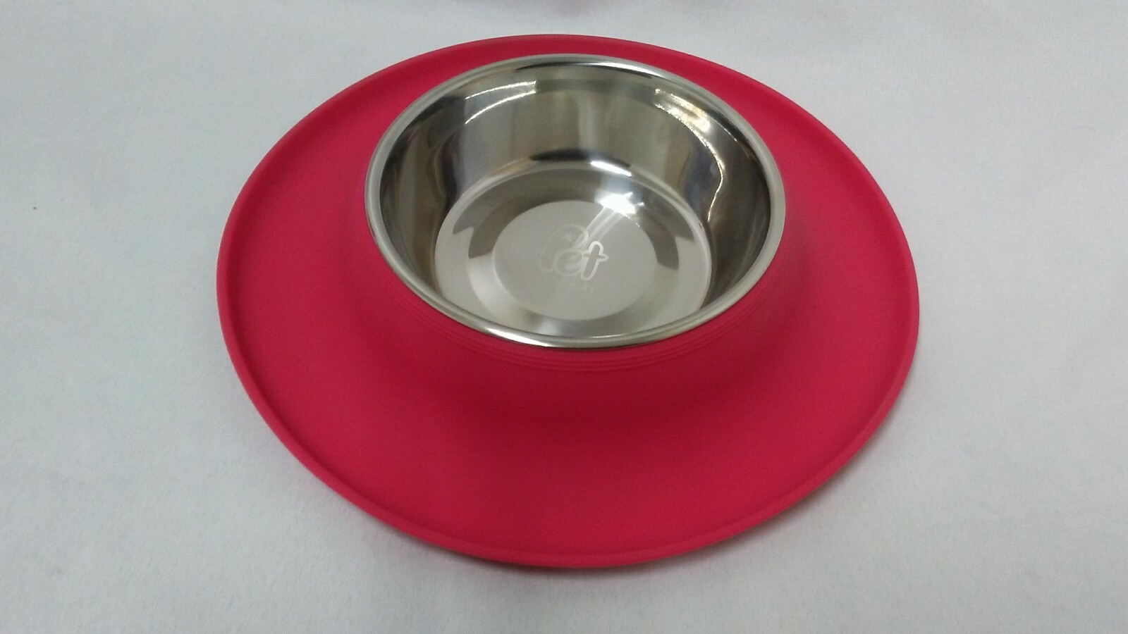 LOT OF 2 PET MAGASIN DOG CAT FEED WATER BOWL NON SLIP SURROUNDING TRAY CORAL