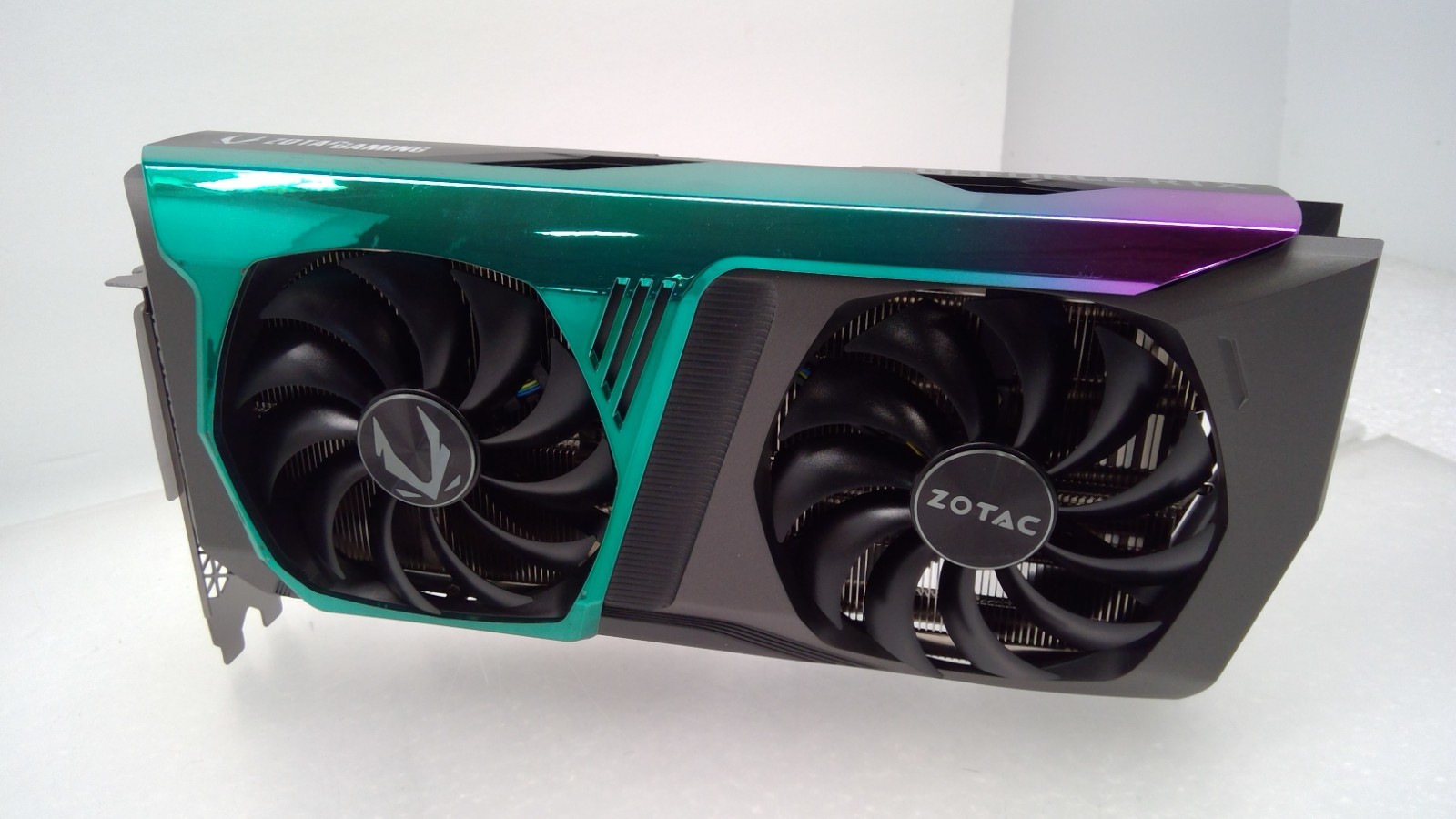 【新品・非LHR】 RTX 3070 ZOTAC AMP HOLO GeForce RTX 3070 Ti AMP Extreme Holo | ZOTAC Gaming | ZOTAC