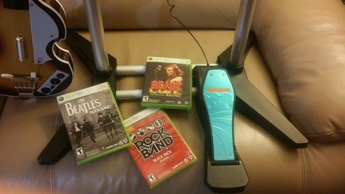 Wireless Xbox 360 Rock Band Drum Set + 3 Games MIC Beatles Hofner Guitar Bundle