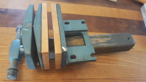 Wilton vise used. Slide type, pivoting head, with wooden magnetic faceplates