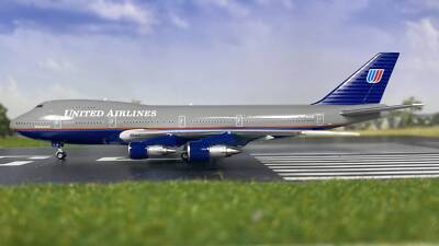 Phoenix 04533 United Airlines Boeing 747-200 N161UA Diecast 1/400 Model Airplane