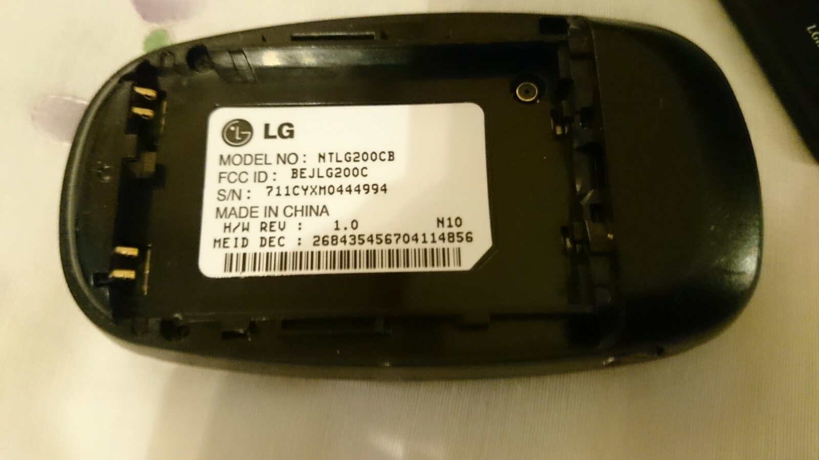 LG 200C - Silver (TracFone) Cellular Flip Phone UNTESTED FOR PARTS