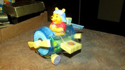 Winnie The Pooh Disney Airplane Plane Candy Container Dispenser New Sealed