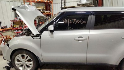 2014-2019 Kia Soul LH Driver Front Power Door Assy Bright Silver-A3D Nice!