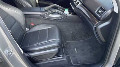 image 2 of interior