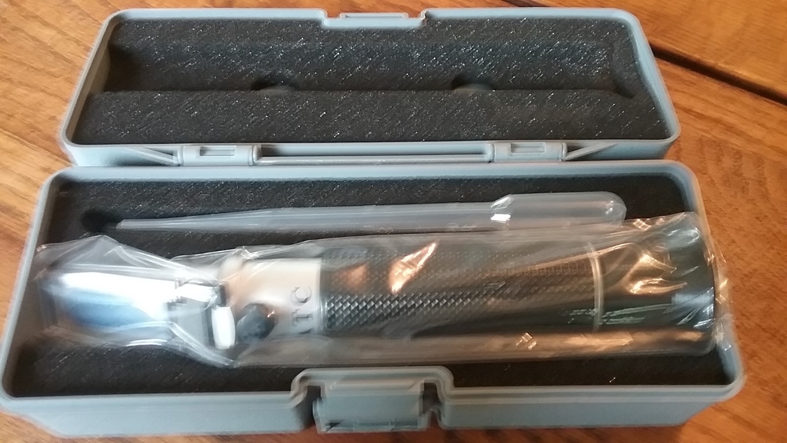 Ade Advanced Optics Dual Scale 1.0 to 1.070 S.G. Salinity Refractometer for Aqua