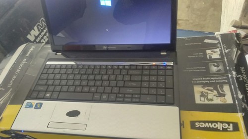 Fast gateway laptop 4GB Ram i3 intel, slim style great condition