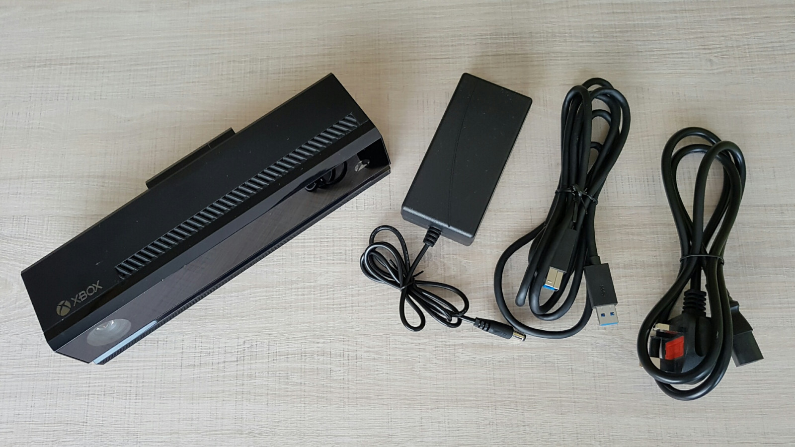 その他 XBOX ONE Kinect 7UV-00103 Xbox One + Kinect (7UV-00103) - Solaris Japan
