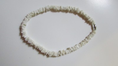 Vintage Hawaiian Puka Shell Necklace 15'' Tightly Strung 6MM Shells Excellent!