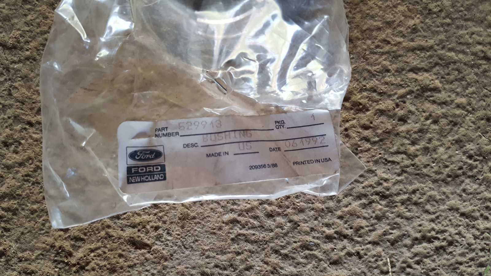 New Holland Part #529913 bushing Used in models:1068, 1069, 1075