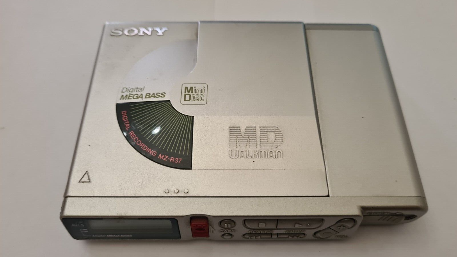 Sony MZ-R37 MiniDisk WalkMan Player & Recorder | eBay Sony MZ-R37 MiniDisk WalkMan Player & Recorder | eBay