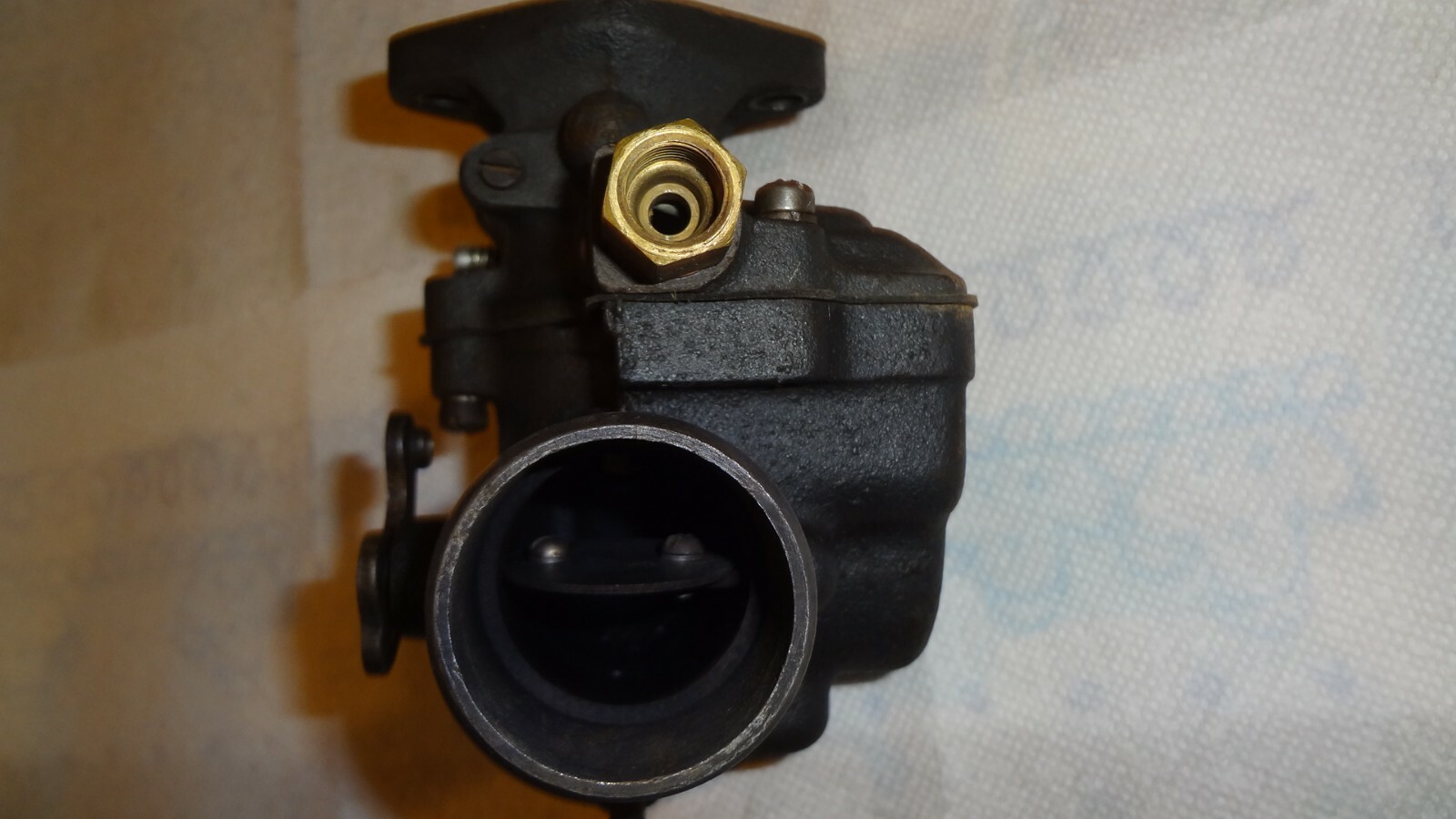 FARMALL H CARBURETOR  International Harvester Carb,  50981