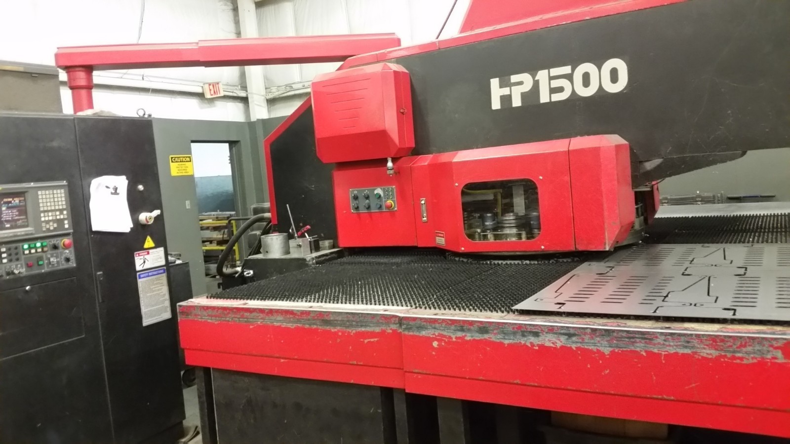 CNC Fanuc 18P 33 Ton 40 Station Turret Punch Press, 2005-06 Tailift HP1500,