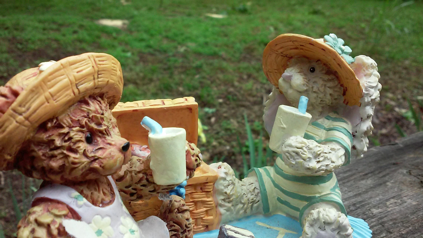 1996 Honeysuckle Hollow Bear and Bunny Rabbit on a Picnic Figurine