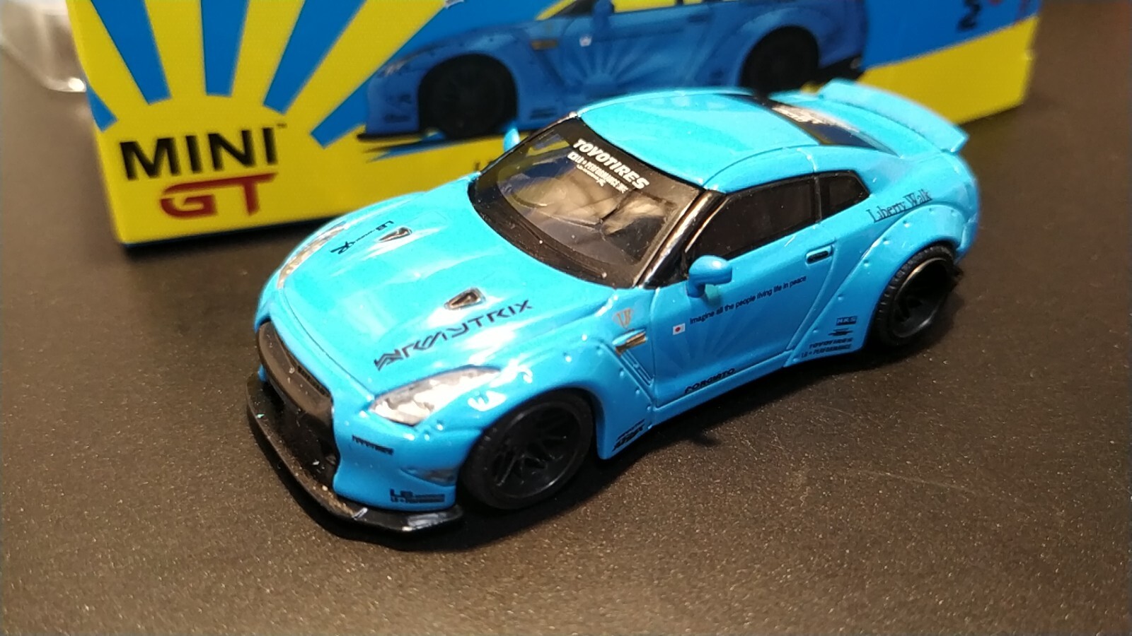 MINIGT 1/64 LBWK ニッサン GT-R R35 MINIGT 1⁄64 LBWK NISSAN GT-R