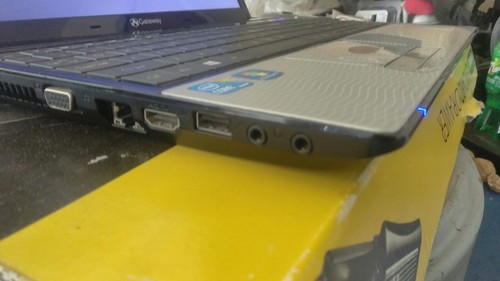 Fast gateway laptop 4GB Ram i3 intel, slim style great condition