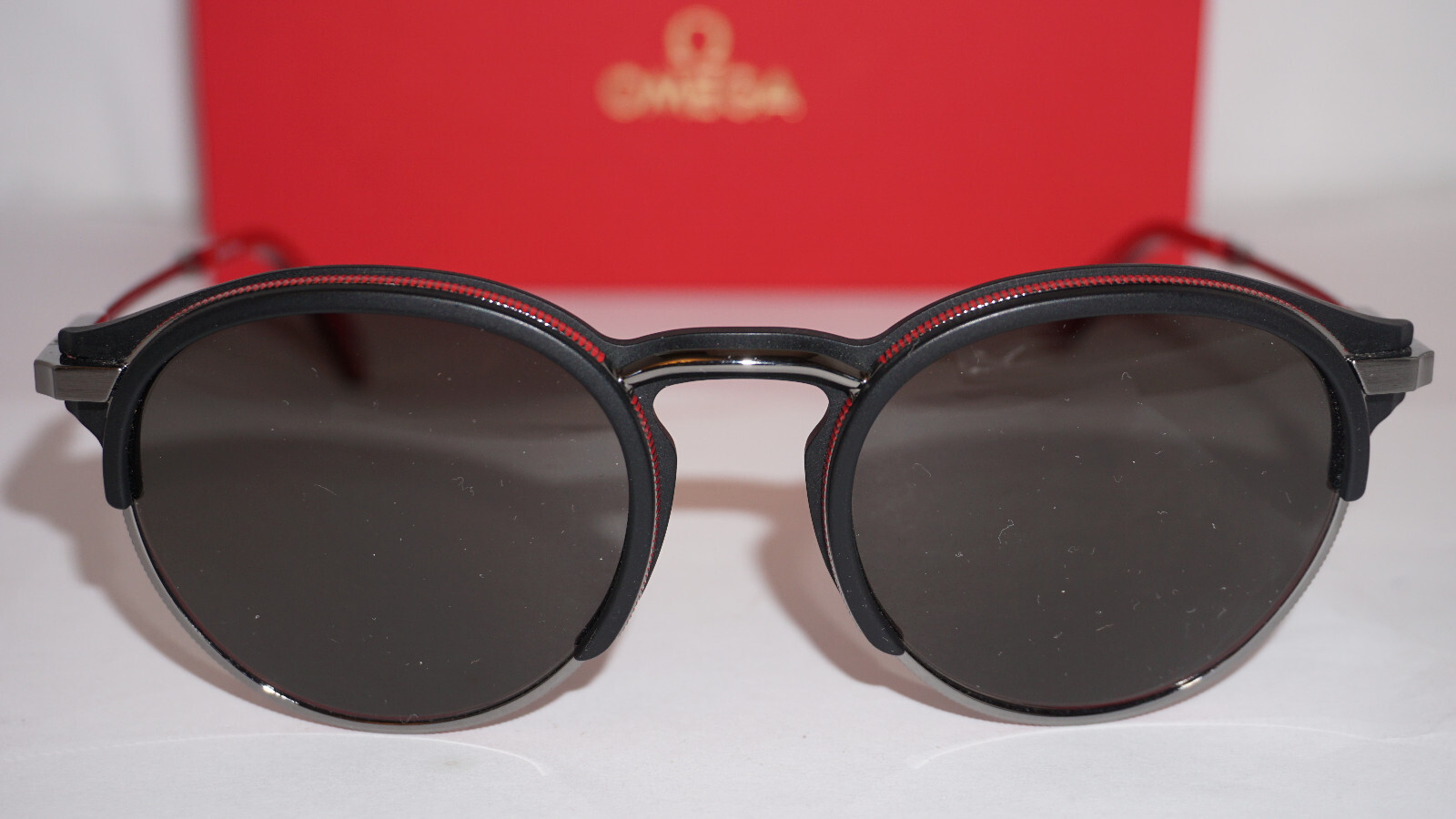 Pre-owned Omega Sunglasses Black Gunmetal Red Round Grey Polar Om0014-h 05d 53 21 145 In Grey Polarized