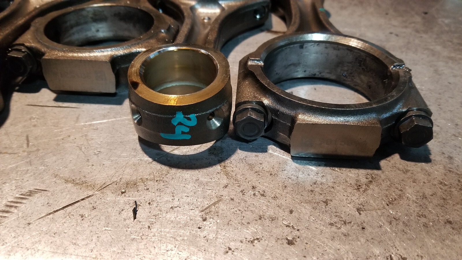 07-10 2007-2010 DURAMAX 6.6 6.6L LBZ LMM ENGINE CONNECTING ROD SET 97352631 - Picture 7 of 10
