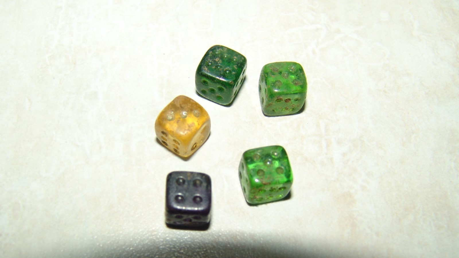Vintage Lot Miniature Dice 3/8