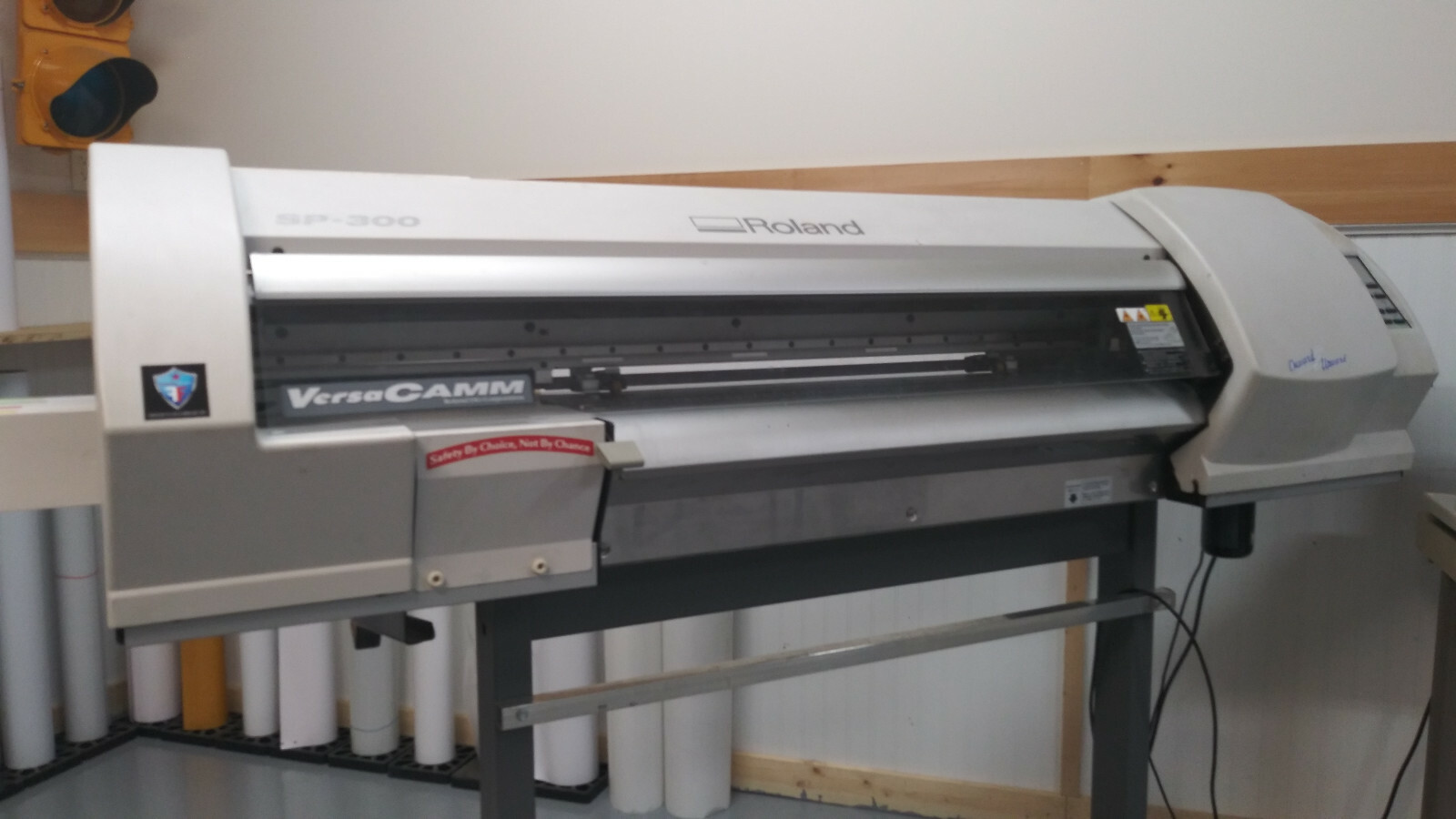 Roland Versacamm SP300v Printer/Cutter w/ Laptop Computer.