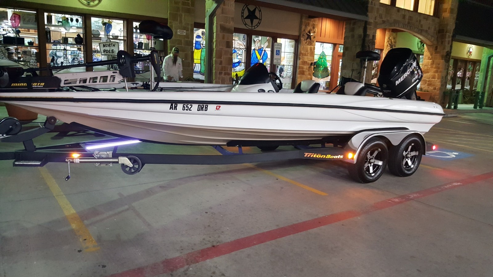 2001 Triton TR21 21' Boat with a 2011 Mercury 250 ProXS Motor