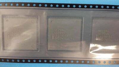 (2 PCS) N82586(S52255) INTEL IC LAN NODE CONTROLLER MOS PLCC68