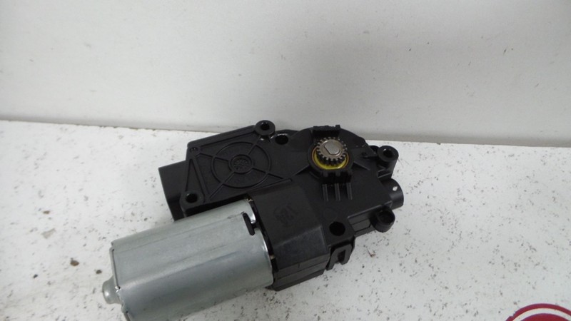 Toit Ouvrant Moteur Mercedes-Benz C (W204) 2008 A2048200708