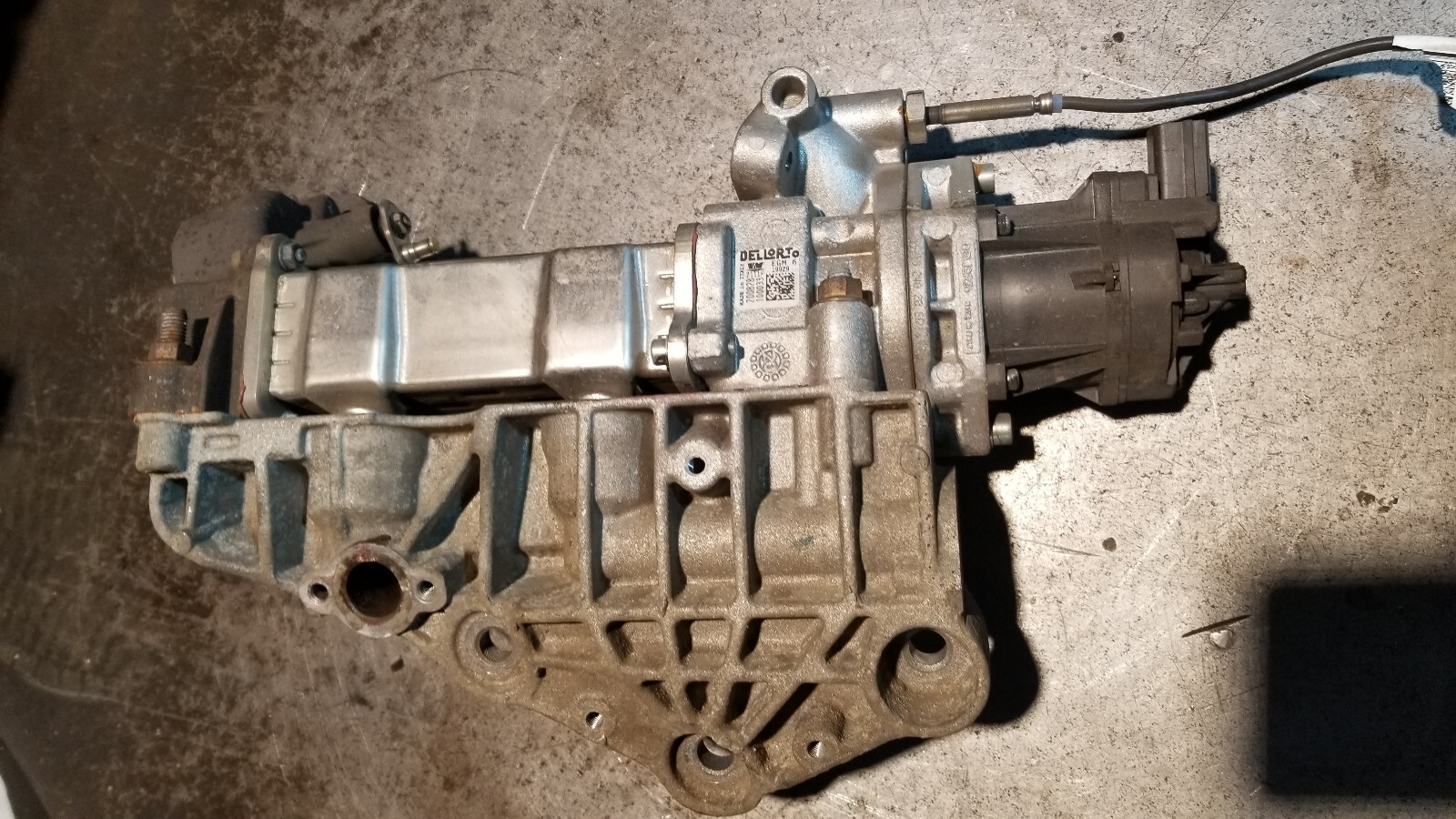 68445601AA 68211310AAA  3.0L ECODIESEL USED EGR COOLER - Picture 7 of 11