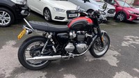 2020 Triumph Bonneville Bonneville T120 Black [Jet Black] Petrol Manual